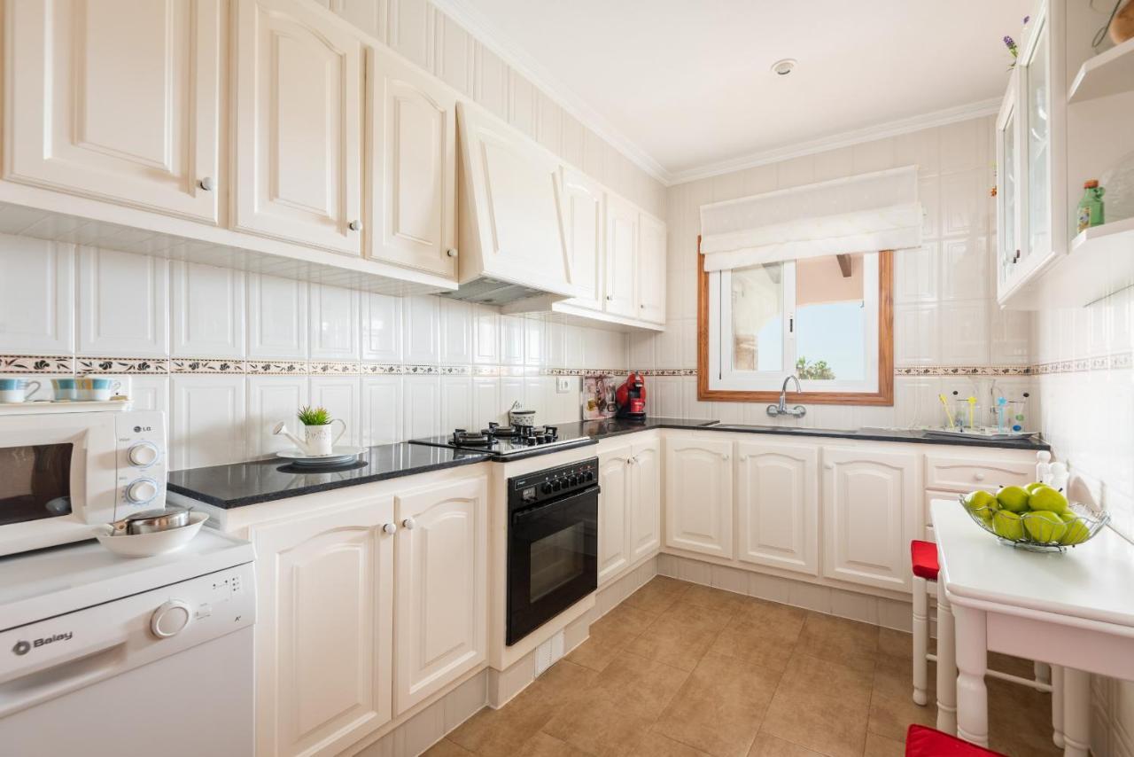 Villa Sur Binisafua Екстериор снимка