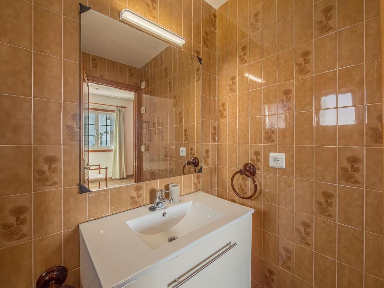 Villa Sur Binisafua Екстериор снимка