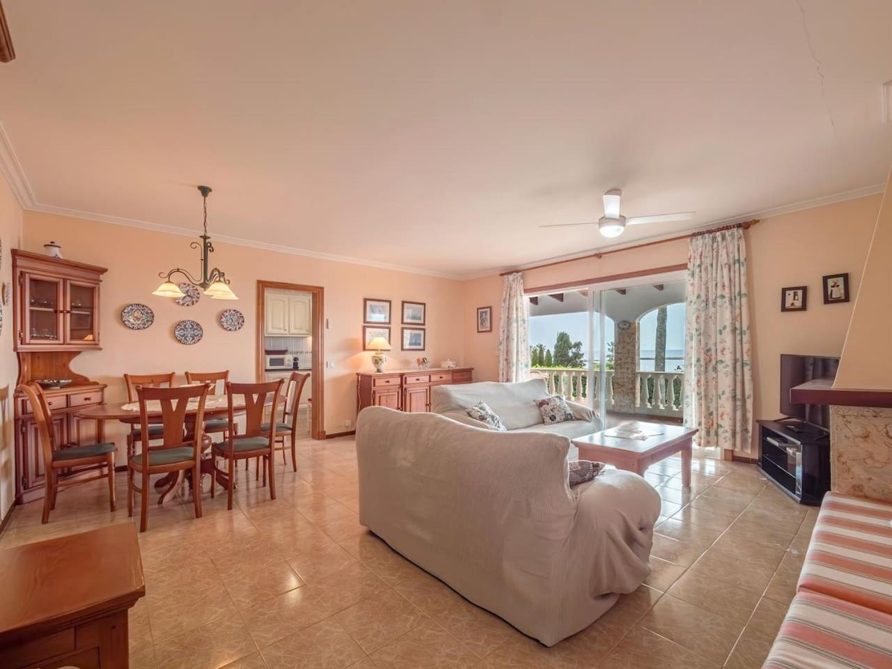 Villa Sur Binisafua Екстериор снимка