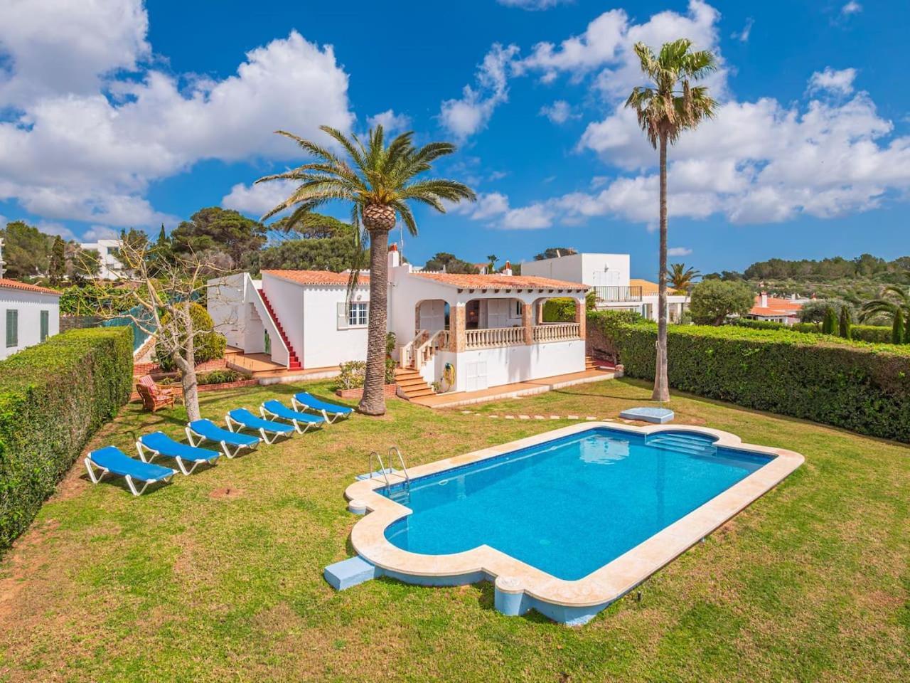 Villa Sur Binisafua Екстериор снимка